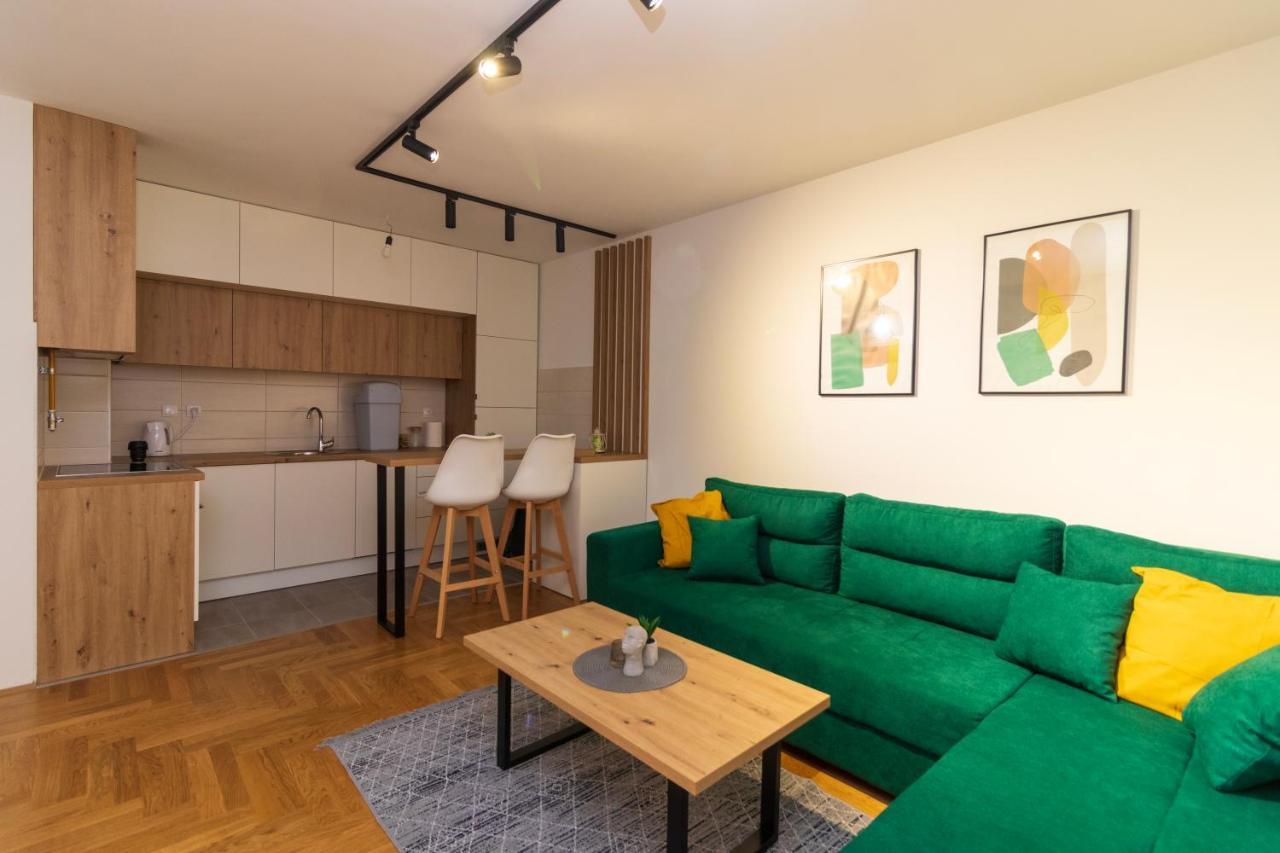 M&A Apartment-Easy Airport Lukavica Екстериор снимка
