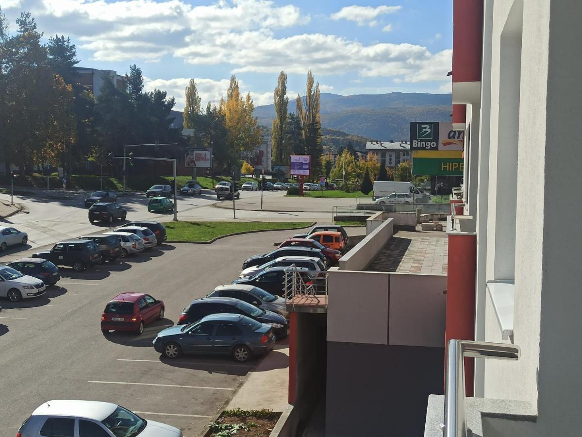 M&A Apartment-Easy Airport Lukavica Екстериор снимка